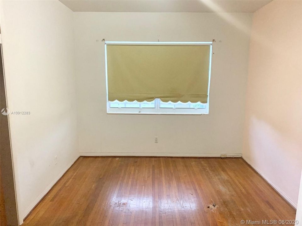 Недавно продано: $275,000 (3 спален, 2 ванн, 1286 Квадратных фут)