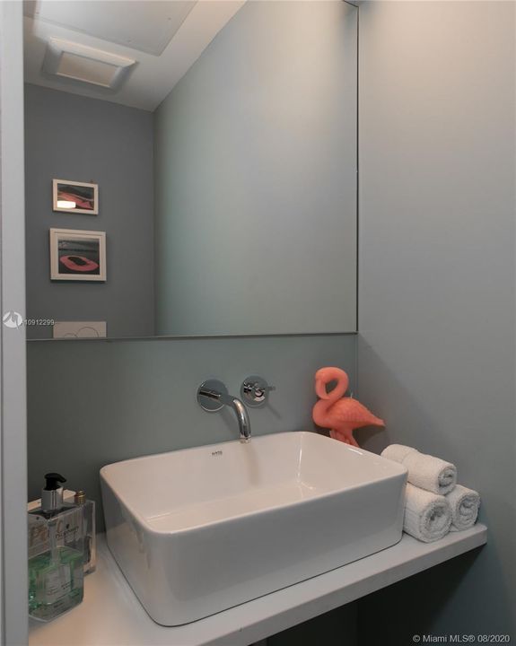 Recently Rented: $14,000 (2 beds, 2 baths, 1664 Square Feet)