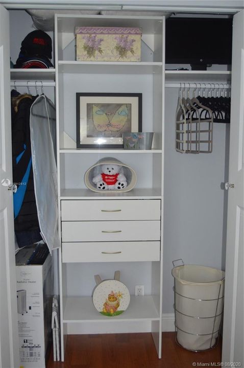 Недавно продано: $249,950 (3 спален, 2 ванн, 1400 Квадратных фут)