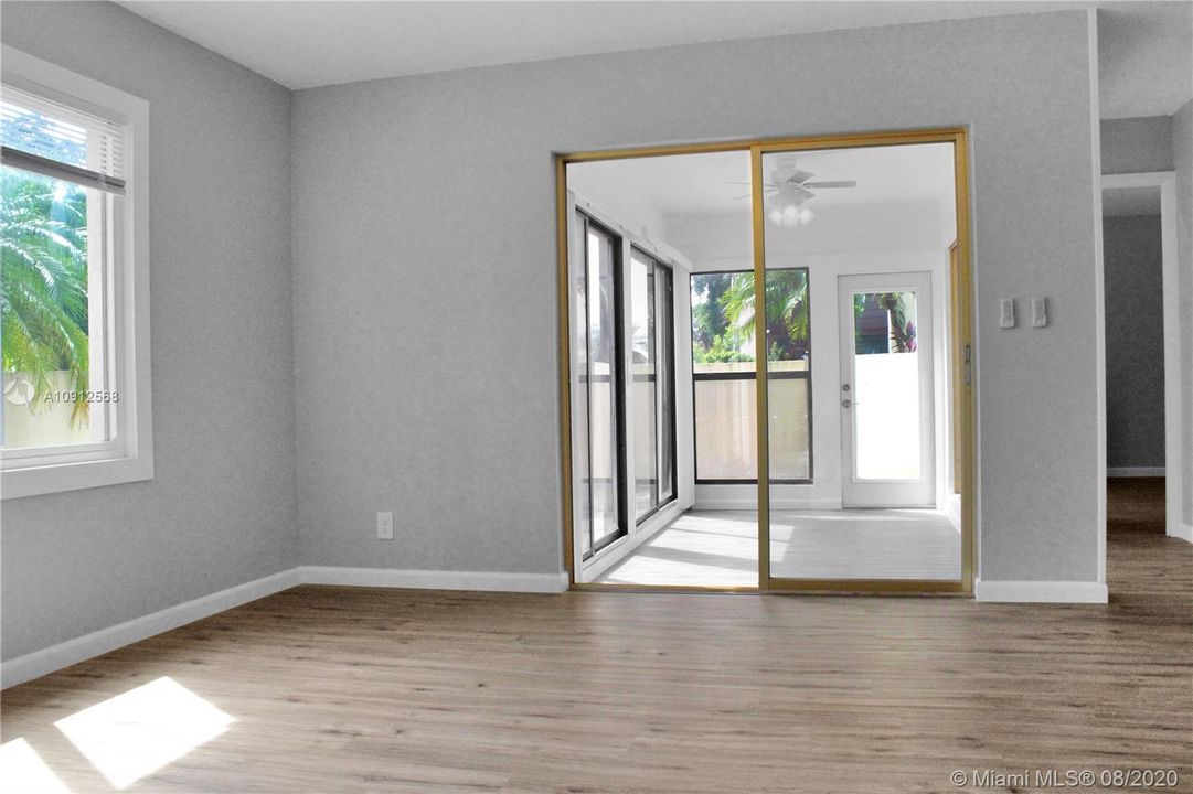 最近售出: $180,000 (2 贝兹, 2 浴室, 1044 平方英尺)