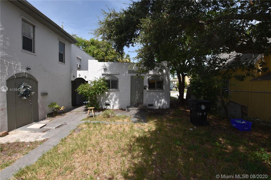 最近售出: $305,000 (0 贝兹, 0 浴室, 2320 平方英尺)