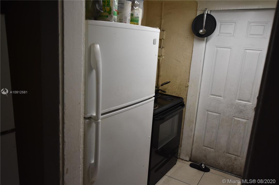 最近售出: $305,000 (0 贝兹, 0 浴室, 2320 平方英尺)