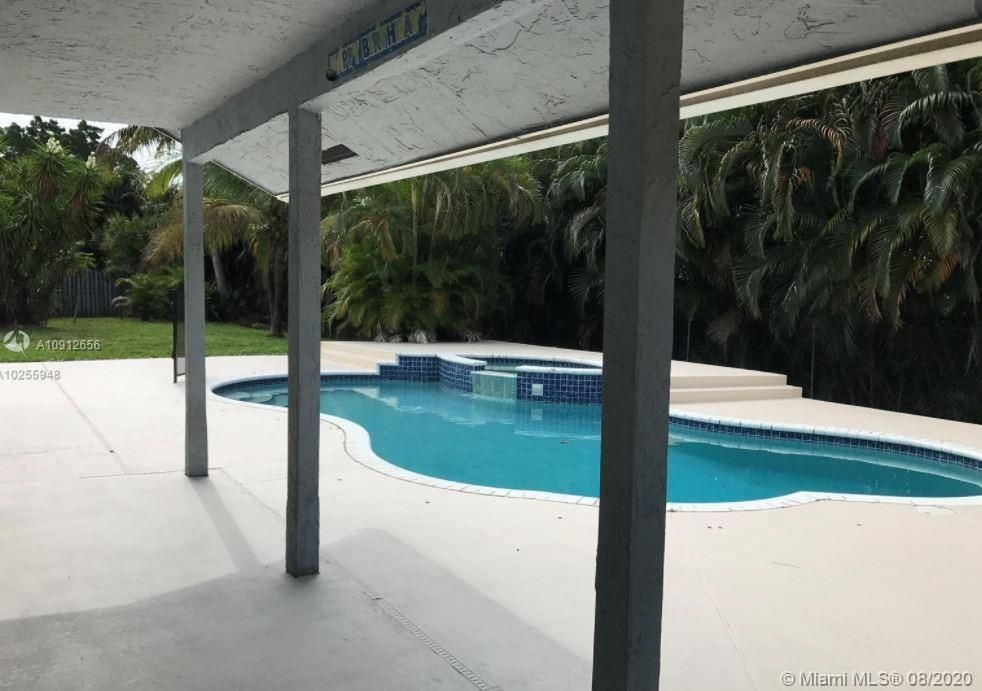 Recently Rented: $3,065 (4 beds, 2 baths, 2815 Square Feet)