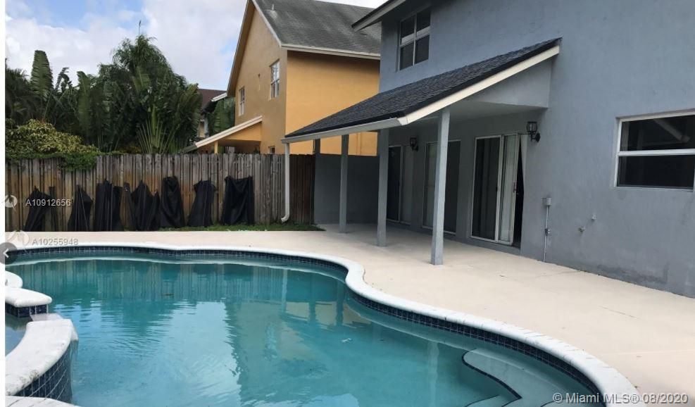 Recently Rented: $3,065 (4 beds, 2 baths, 2815 Square Feet)