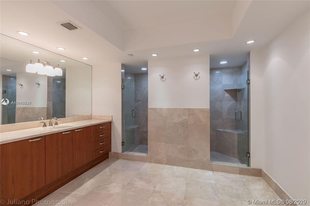 最近租的: $5,500 (4 贝兹, 4 浴室, 3524 平方英尺)