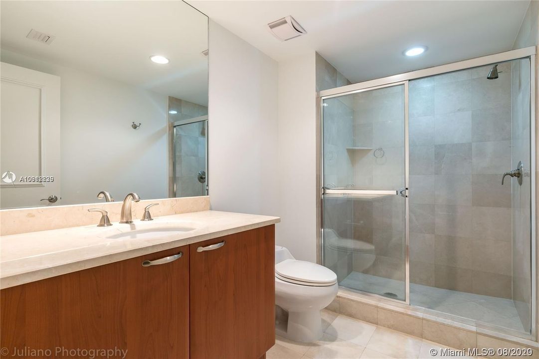 最近租的: $5,500 (4 贝兹, 4 浴室, 3524 平方英尺)