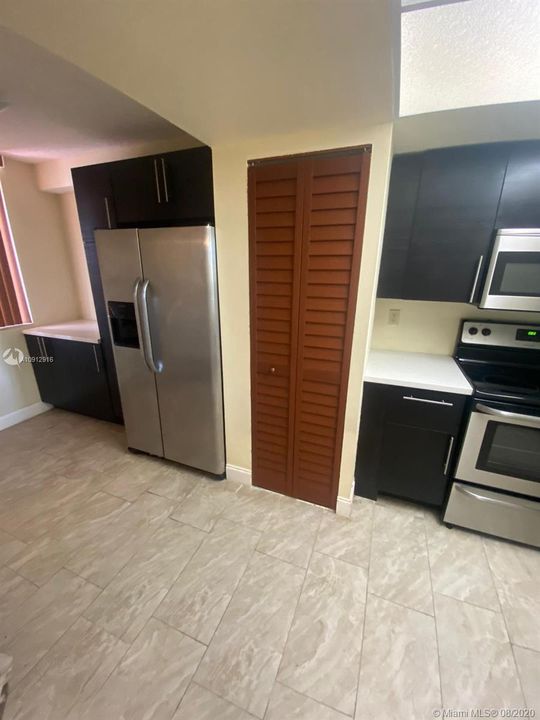 Vendido Recientemente: $135,000 (2 camas, 2 baños, 900 Pies cuadrados)