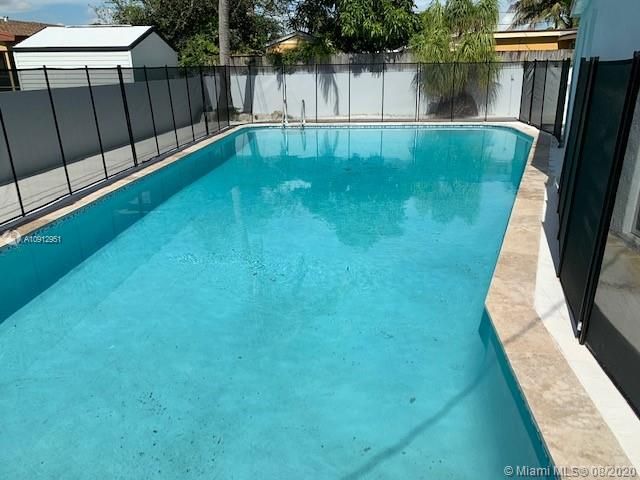 Vendido Recientemente: $359,900 (3 camas, 2 baños, 1693 Pies cuadrados)