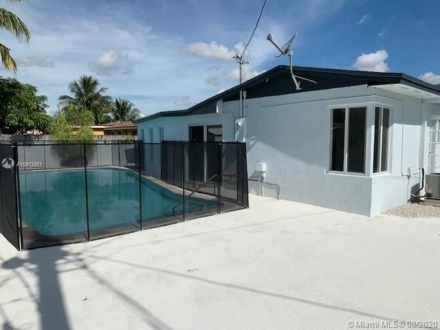 Vendido Recientemente: $359,900 (3 camas, 2 baños, 1693 Pies cuadrados)