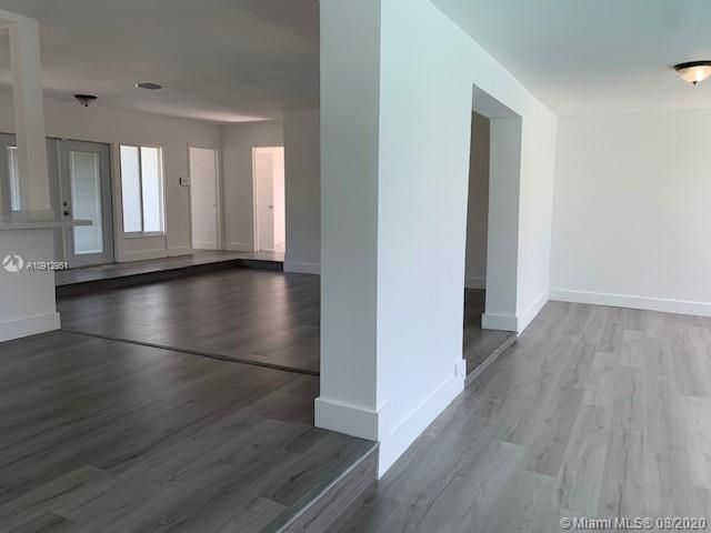 Vendido Recientemente: $359,900 (3 camas, 2 baños, 1693 Pies cuadrados)