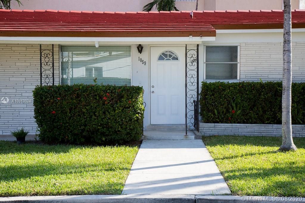 Recently Sold: $465,000 (2 beds, 2 baths, 1323 Square Feet)