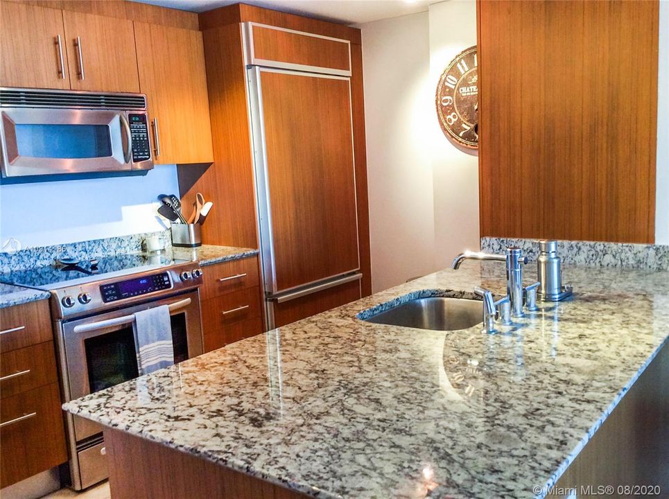 Recientemente alquilado: $2,700 (1 camas, 1 baños, 896 Pies cuadrados)