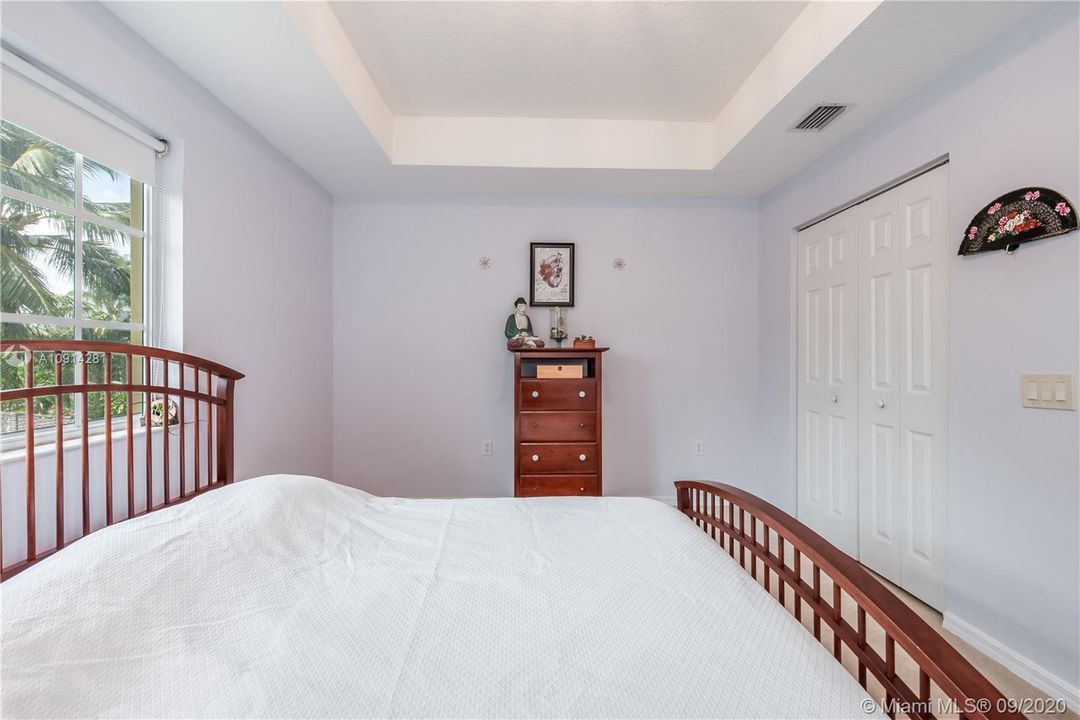 Spacious Master Bedroom and walk in closet