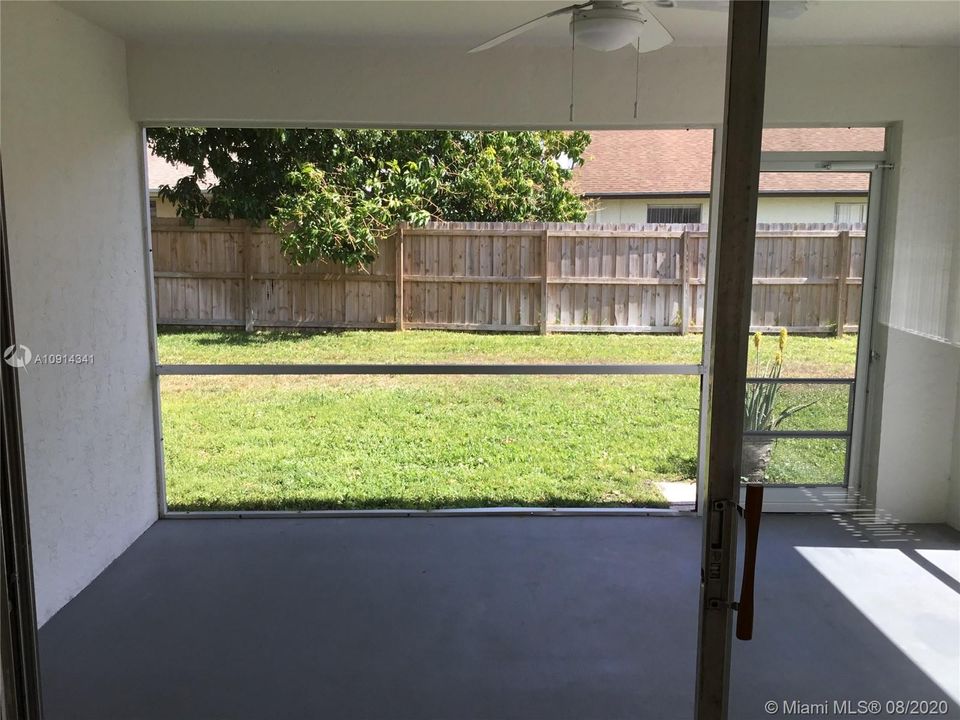 Recently Rented: $2,450 (3 beds, 2 baths, 1415 Square Feet)