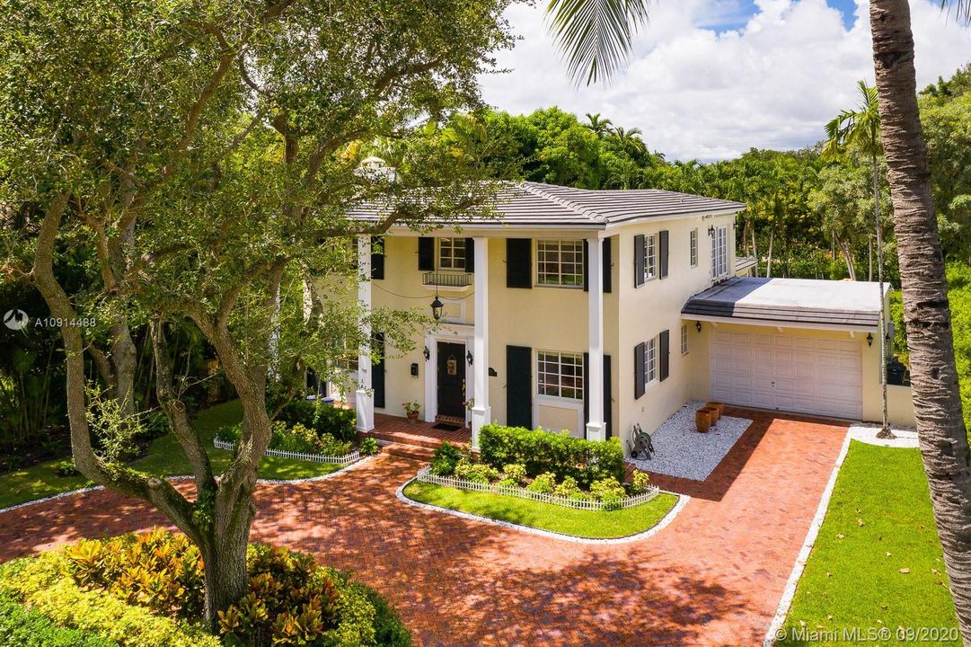 Recently Sold: $1,980,000 (4 beds, 4 baths, 3406 Square Feet)