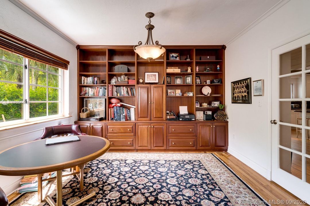 Recently Sold: $1,980,000 (4 beds, 4 baths, 3406 Square Feet)