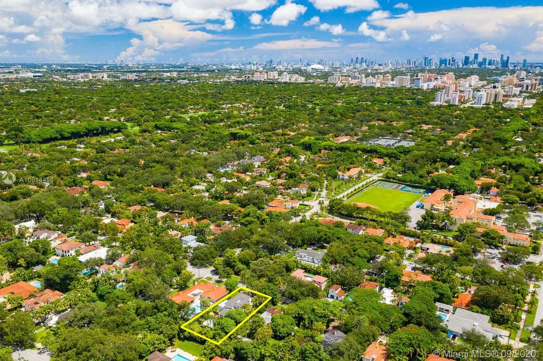 Recently Sold: $1,980,000 (4 beds, 4 baths, 3406 Square Feet)