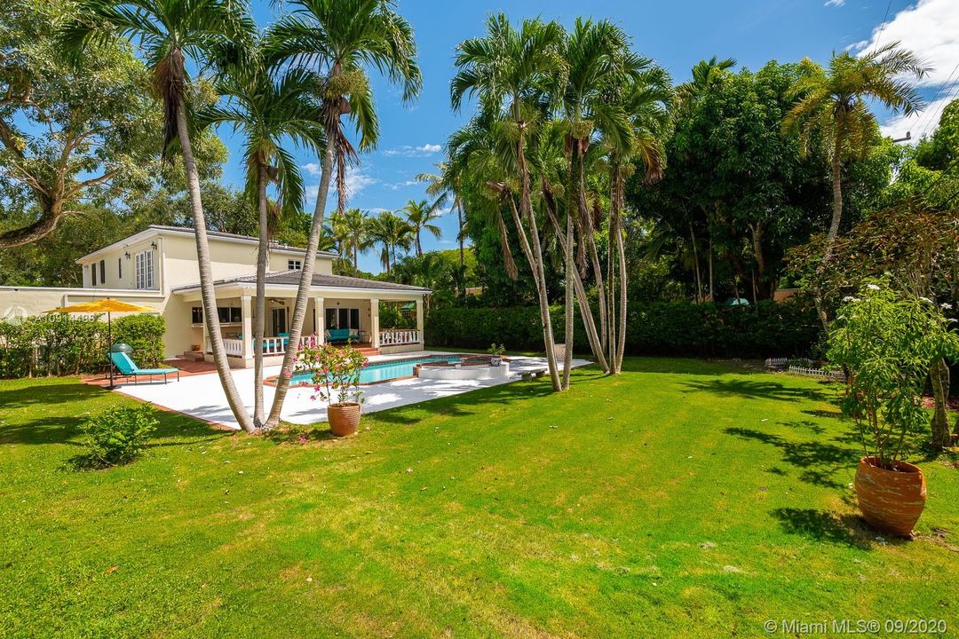 Recently Sold: $1,980,000 (4 beds, 4 baths, 3406 Square Feet)