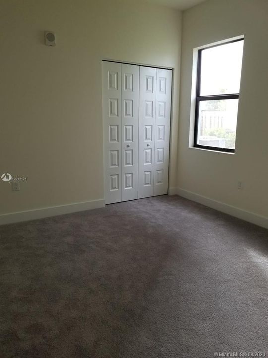 Recientemente alquilado: $2,500 (3 camas, 2 baños, 0 Pies cuadrados)