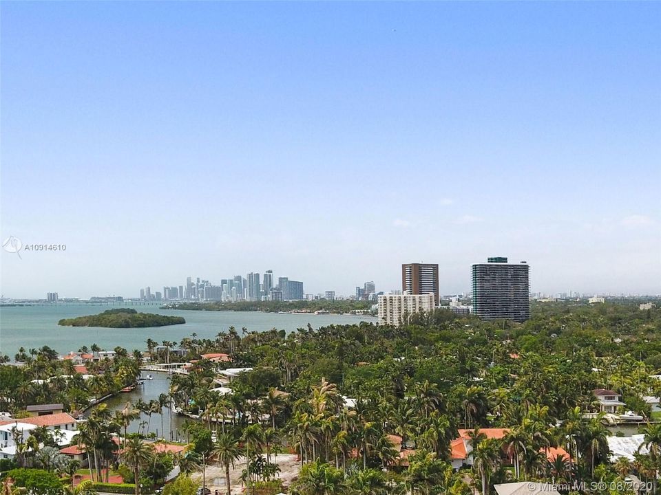 Недавно продано: $1,599,000 (3 спален, 3 ванн, 1187 Квадратных фут)