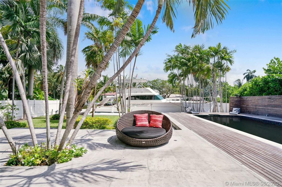 Недавно продано: $1,599,000 (3 спален, 3 ванн, 1187 Квадратных фут)