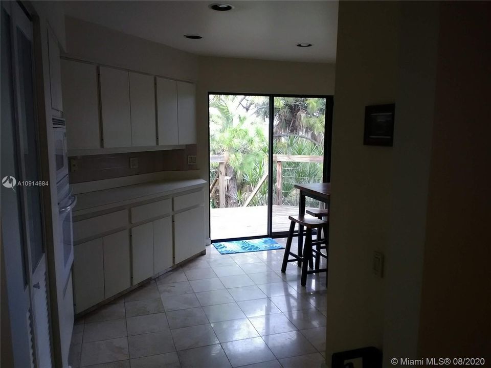 Recently Sold: $499,993 (4 beds, 3 baths, 2987 Square Feet)