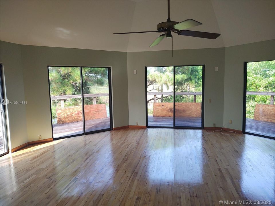 Recently Sold: $499,993 (4 beds, 3 baths, 2987 Square Feet)