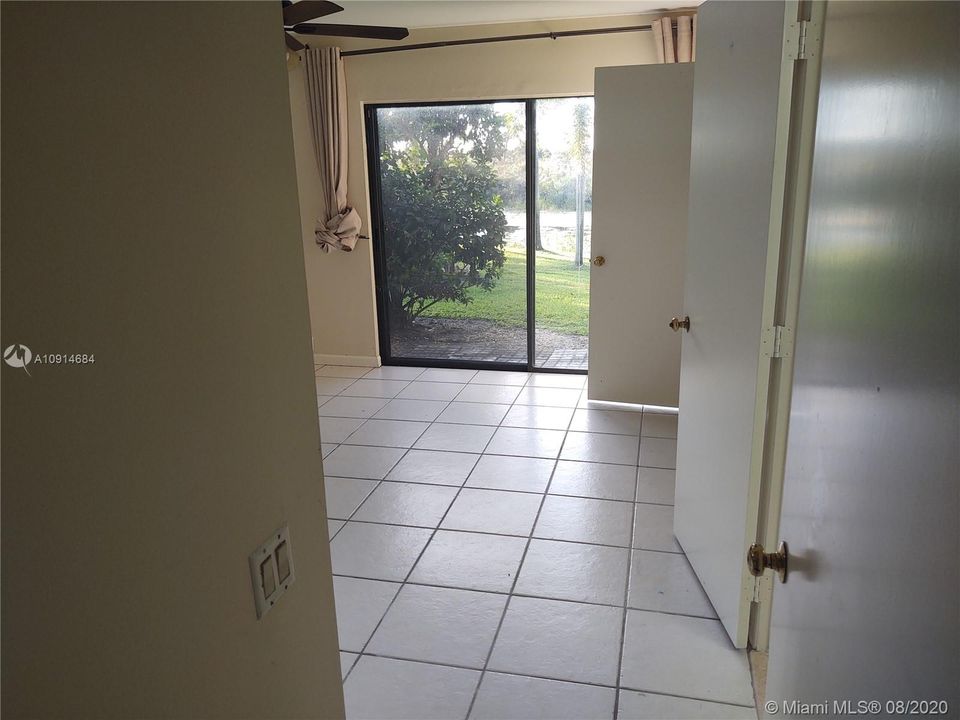 Recently Sold: $499,993 (4 beds, 3 baths, 2987 Square Feet)