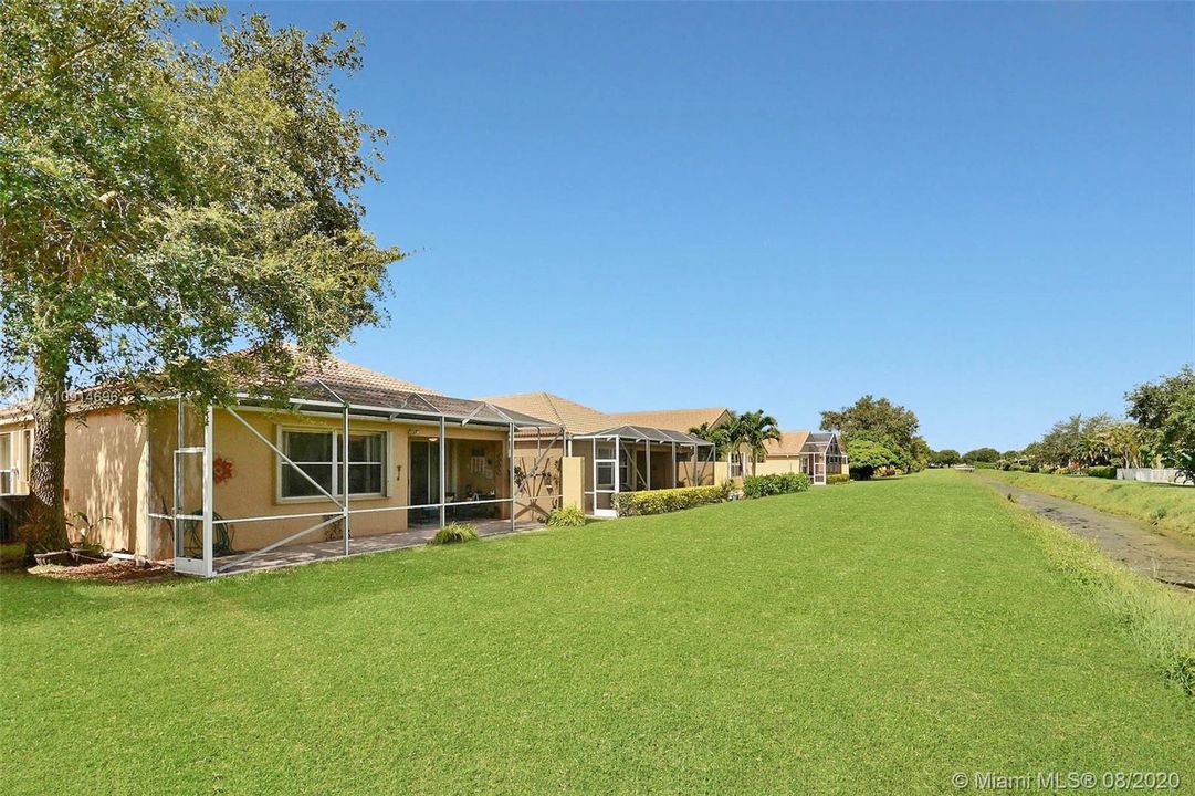 Vendido Recientemente: $329,000 (2 camas, 2 baños, 1883 Pies cuadrados)
