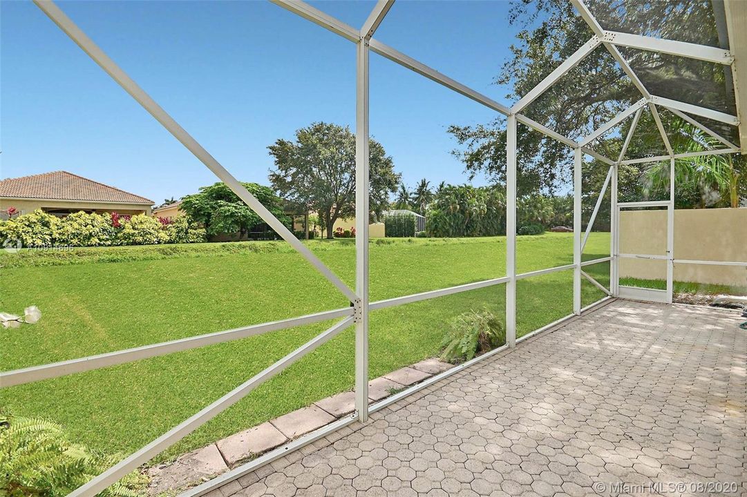 Vendido Recientemente: $329,000 (2 camas, 2 baños, 1883 Pies cuadrados)