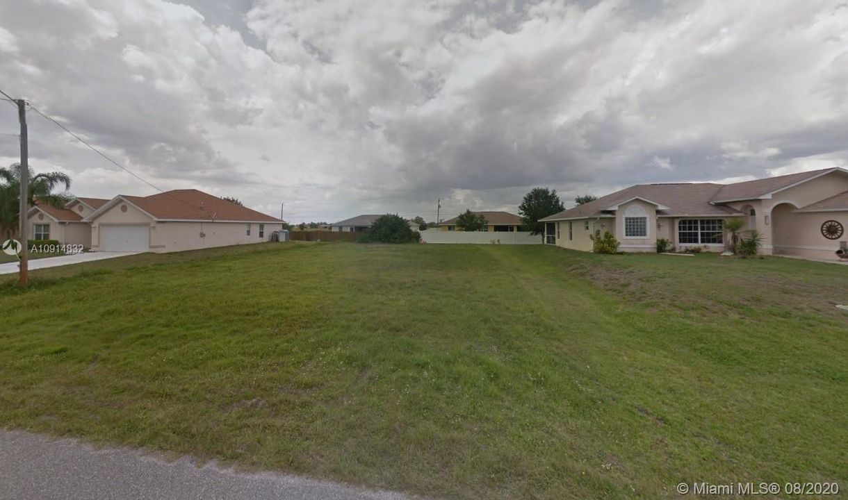 Vendido Recientemente: $18,000 (0.22 acres)