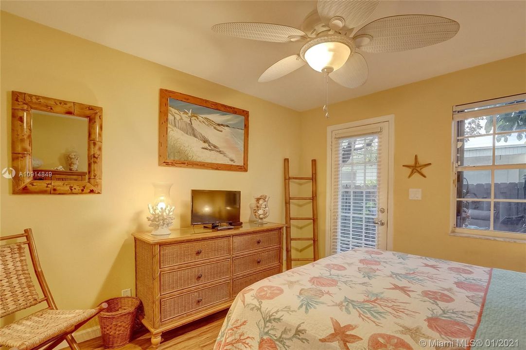 最近售出: $499,900 (3 贝兹, 3 浴室, 1448 平方英尺)