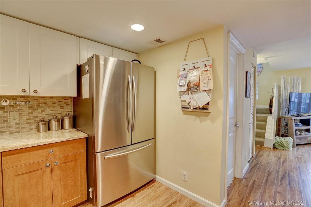 最近售出: $499,900 (3 贝兹, 3 浴室, 1448 平方英尺)