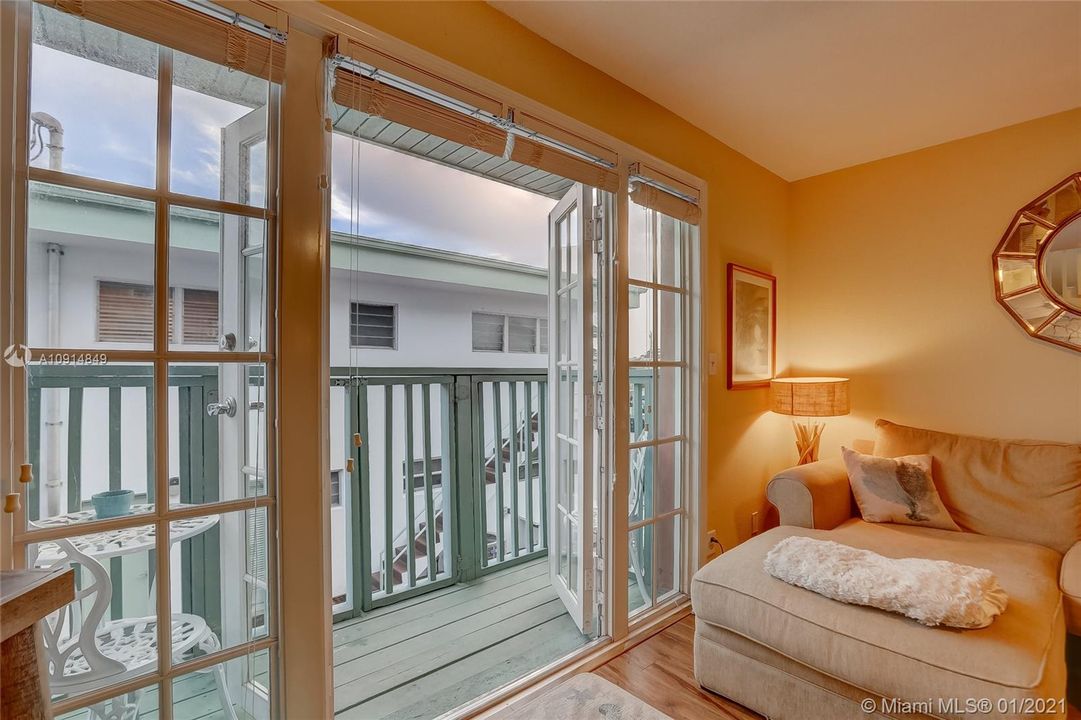 最近售出: $499,900 (3 贝兹, 3 浴室, 1448 平方英尺)