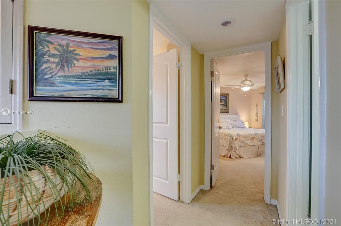 最近售出: $499,900 (3 贝兹, 3 浴室, 1448 平方英尺)