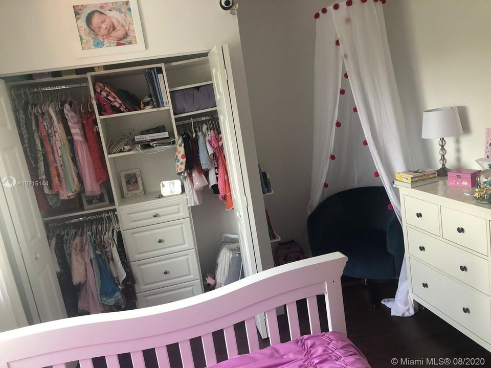 Недавно арендовано: $3,800 (3 спален, 2 ванн, 2498 Квадратных фут)