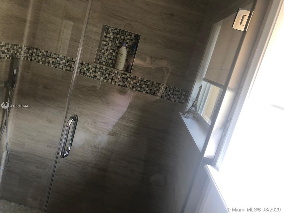 Недавно арендовано: $3,800 (3 спален, 2 ванн, 2498 Квадратных фут)