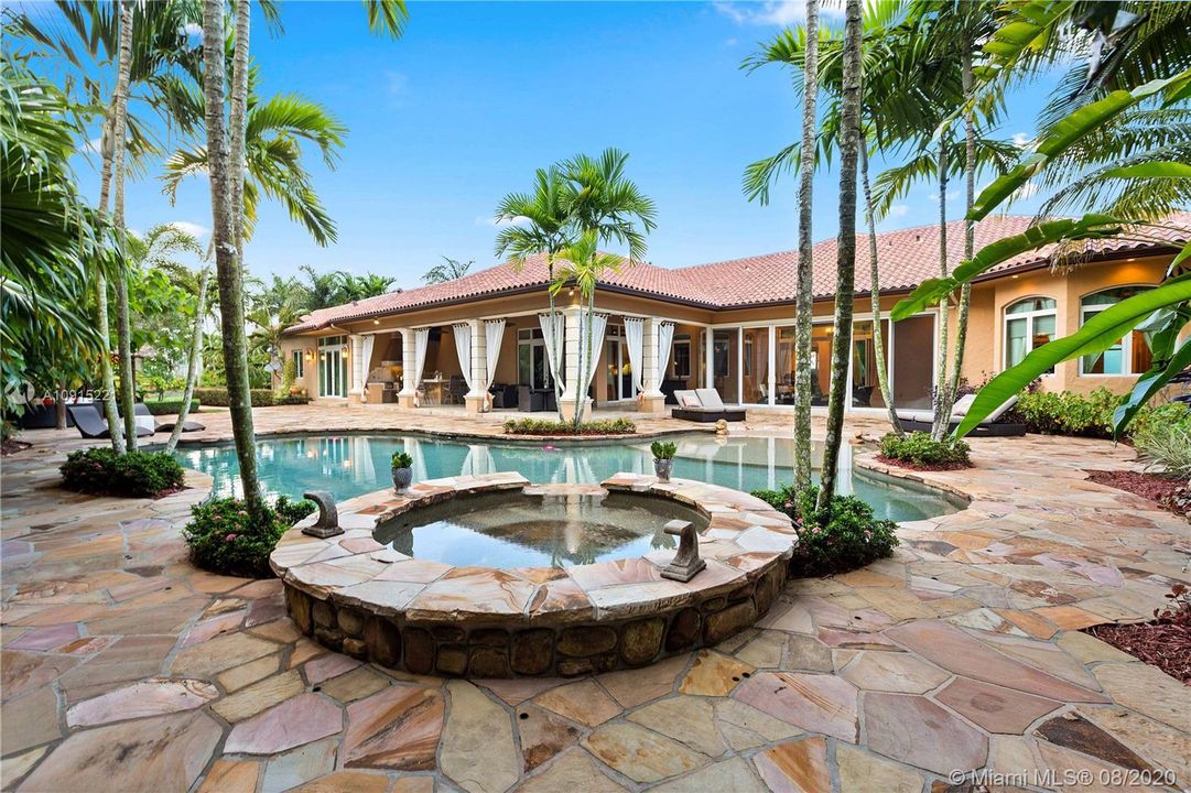 Recently Sold: $1,748,000 (5 beds, 5 baths, 6427 Square Feet)