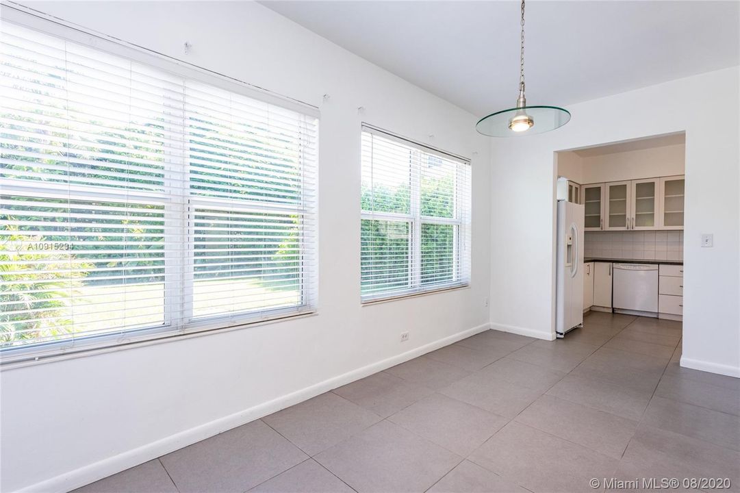 Recently Rented: $2,850 (2 beds, 2 baths, 1401 Square Feet)