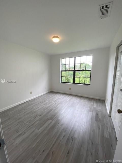 Недавно продано: $184,900 (3 спален, 2 ванн, 1305 Квадратных фут)