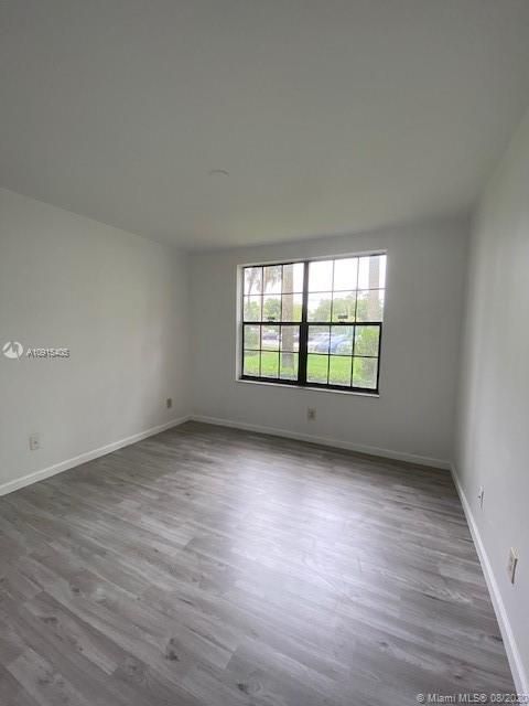 Недавно продано: $184,900 (3 спален, 2 ванн, 1305 Квадратных фут)