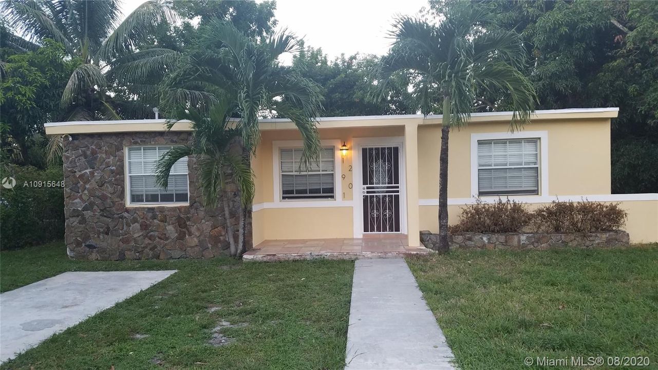 Recently Sold: $255,000 (4 beds, 1 baths, 1349 Square Feet)