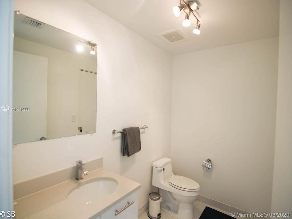 Недавно арендовано: $2,590 (2 спален, 2 ванн, 0 Квадратных фут)