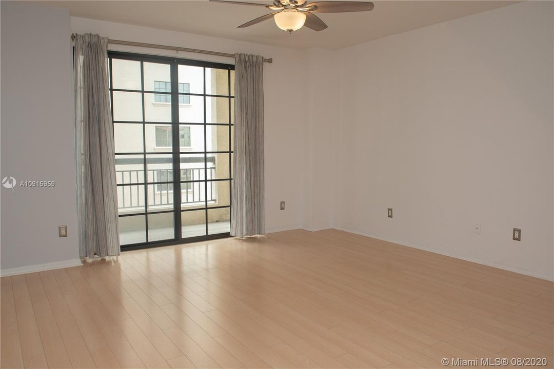 Vendido Recientemente: $253,900 (1 camas, 1 baños, 730 Pies cuadrados)