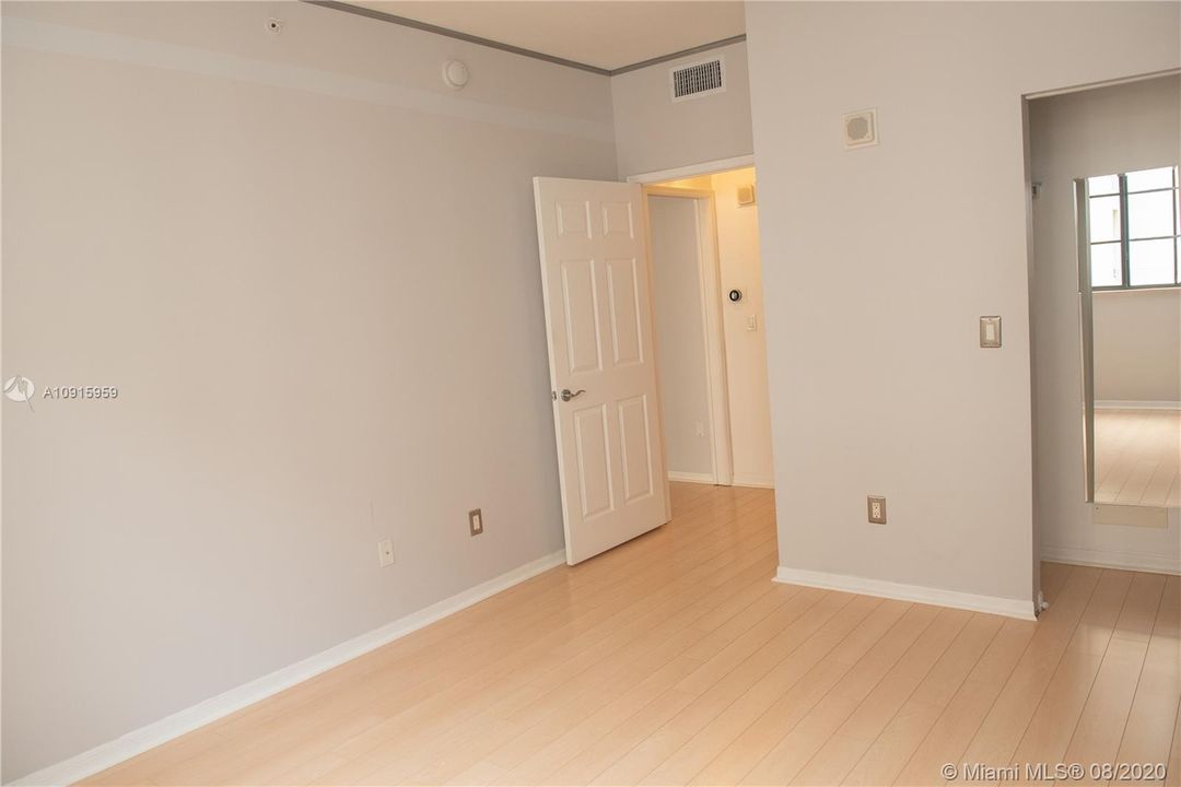Vendido Recientemente: $253,900 (1 camas, 1 baños, 730 Pies cuadrados)