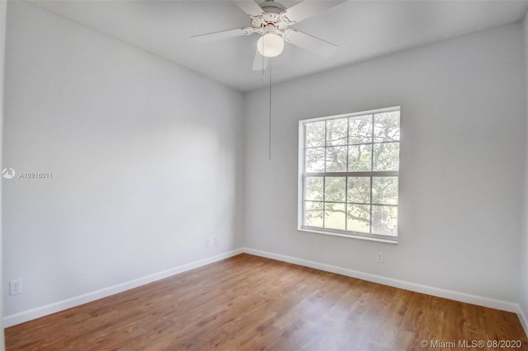 Vendido Recientemente: $225,000 (3 camas, 2 baños, 1332 Pies cuadrados)