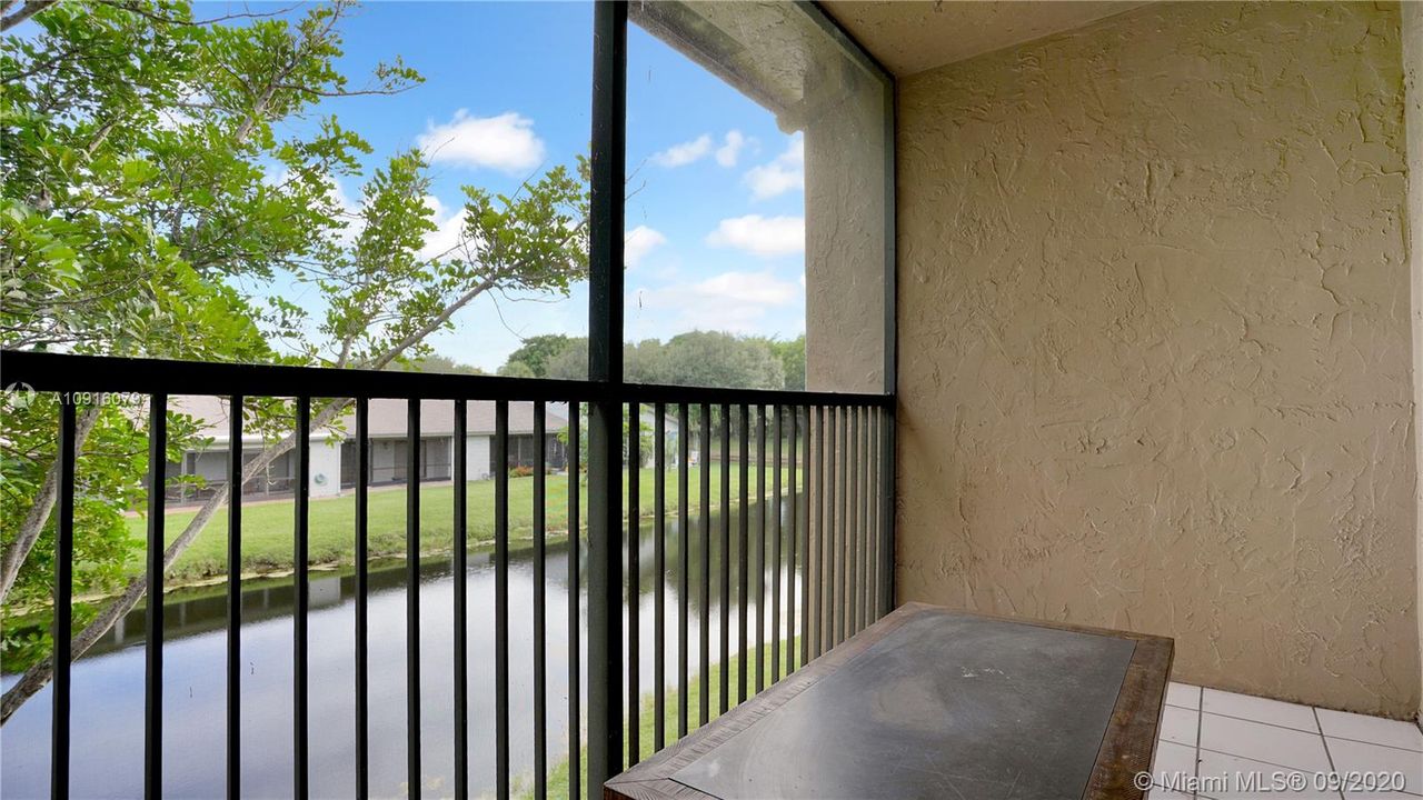 Recently Sold: $210,000 (2 beds, 2 baths, 1231 Square Feet)