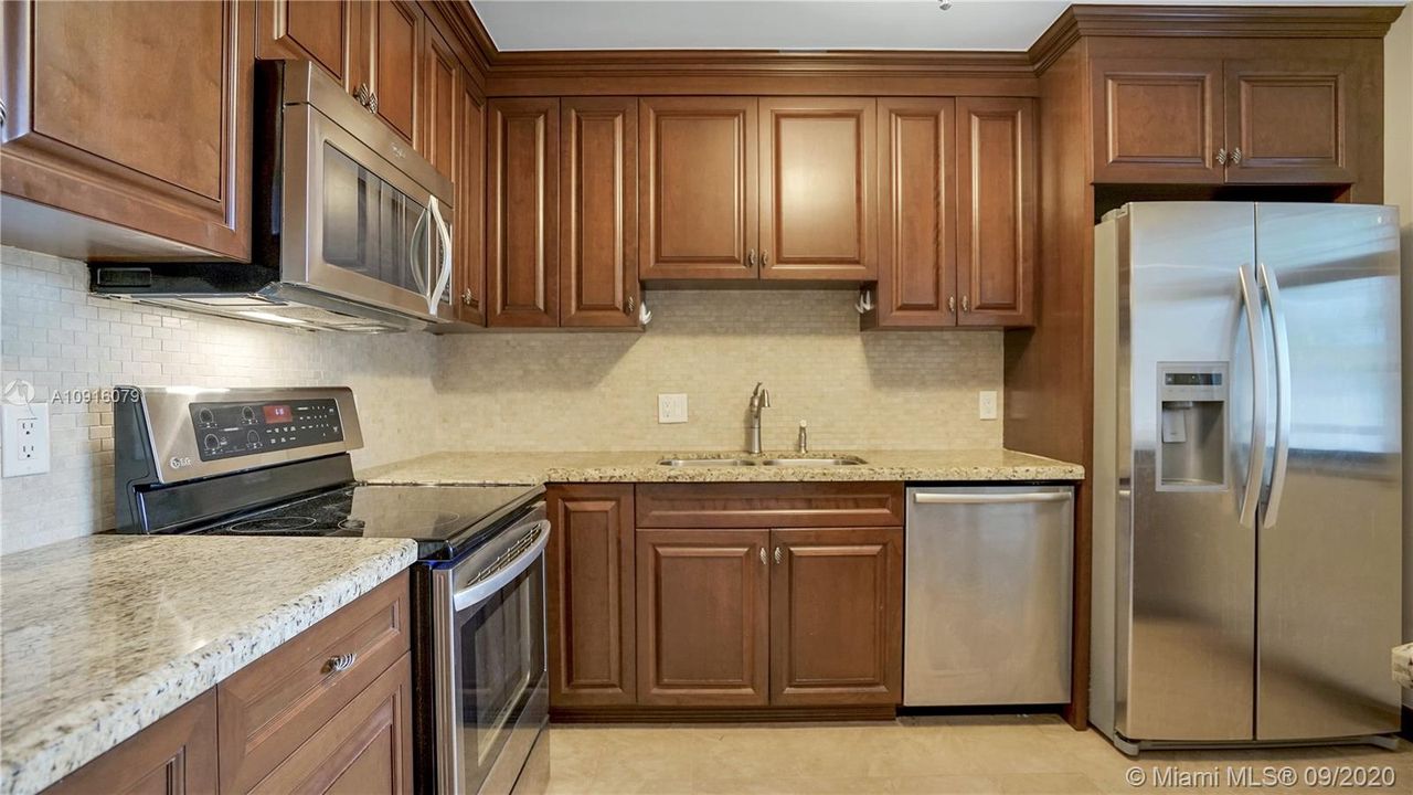 Recently Sold: $210,000 (2 beds, 2 baths, 1231 Square Feet)