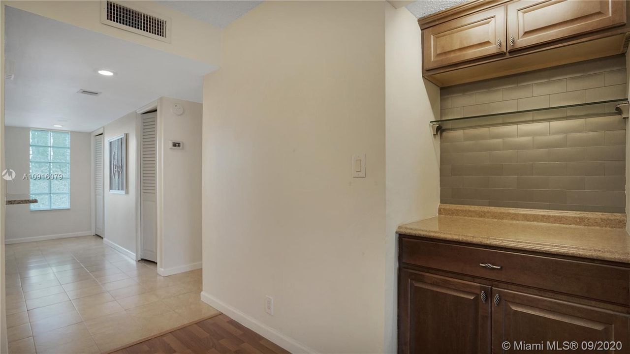 Recently Sold: $210,000 (2 beds, 2 baths, 1231 Square Feet)