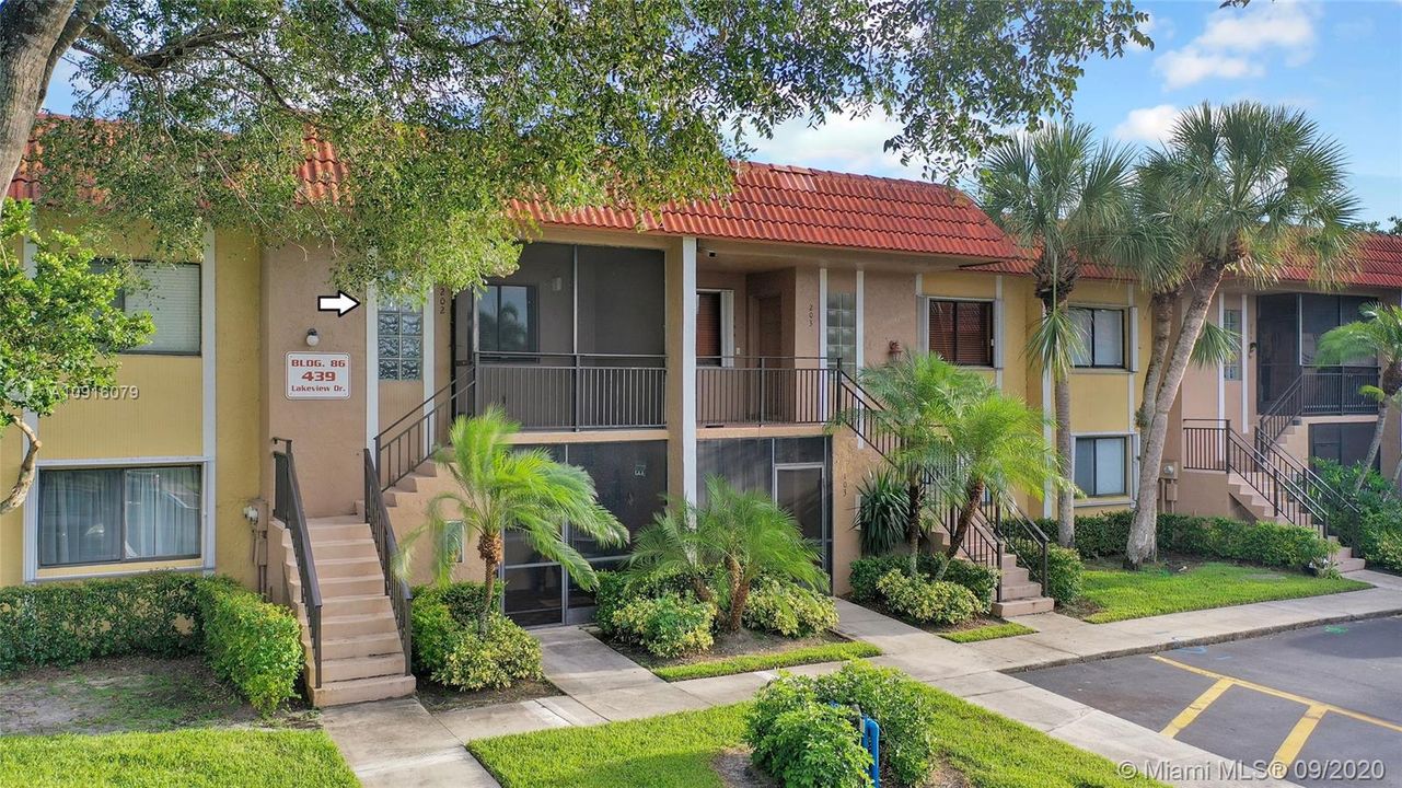 Recently Sold: $210,000 (2 beds, 2 baths, 1231 Square Feet)